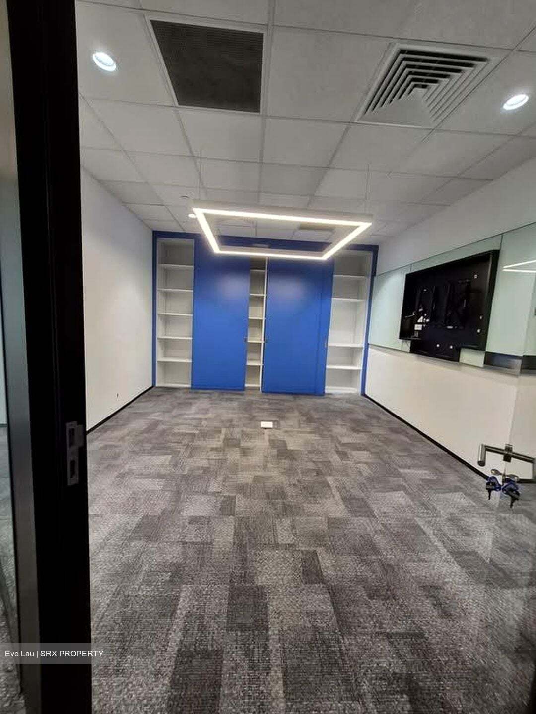 Oue Downtown (D1), Office #539403231